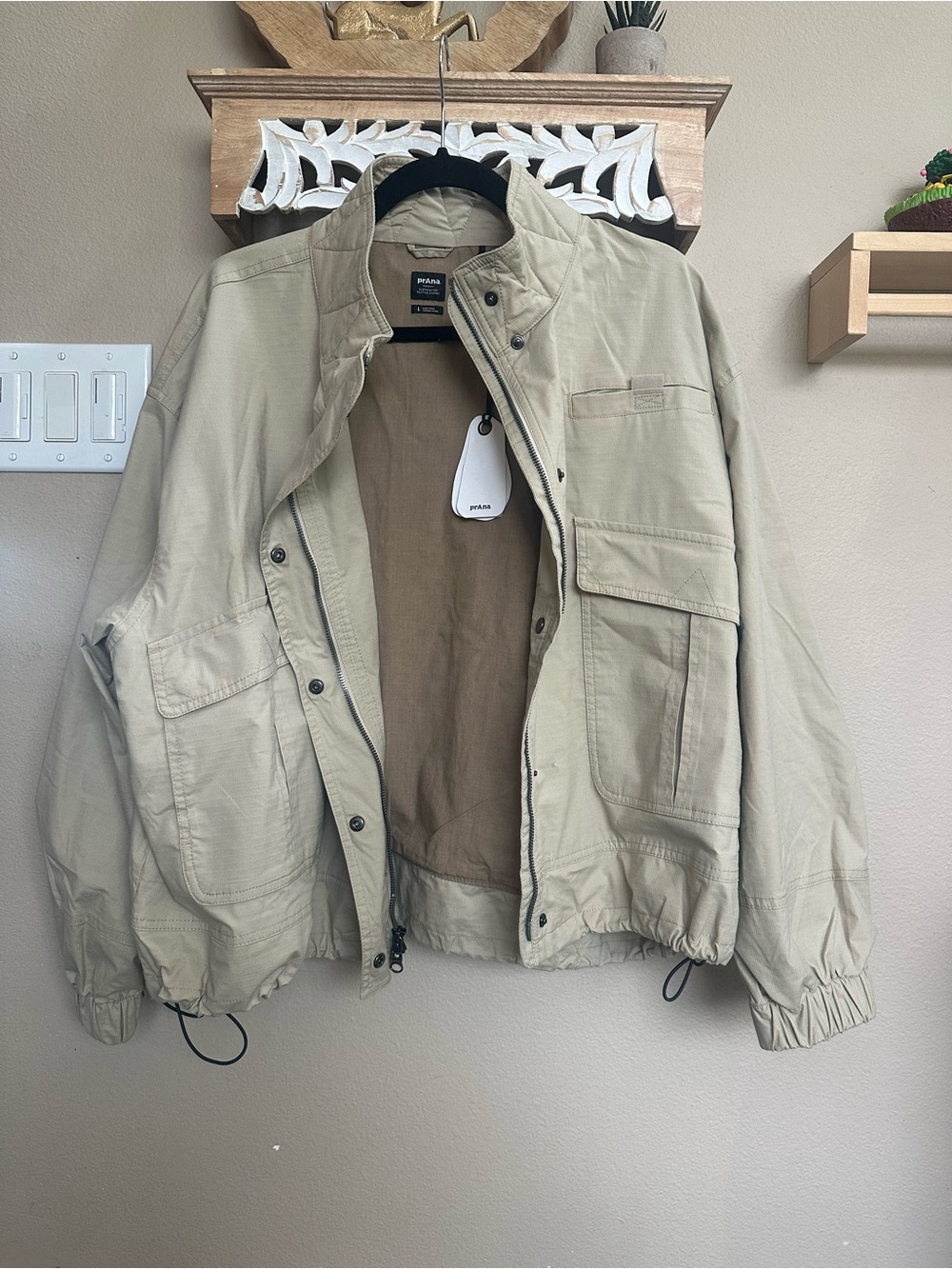 prAna women’s ReZion Beige Jacket L Full Zip/Button, Pockets, Stand-Up Collar